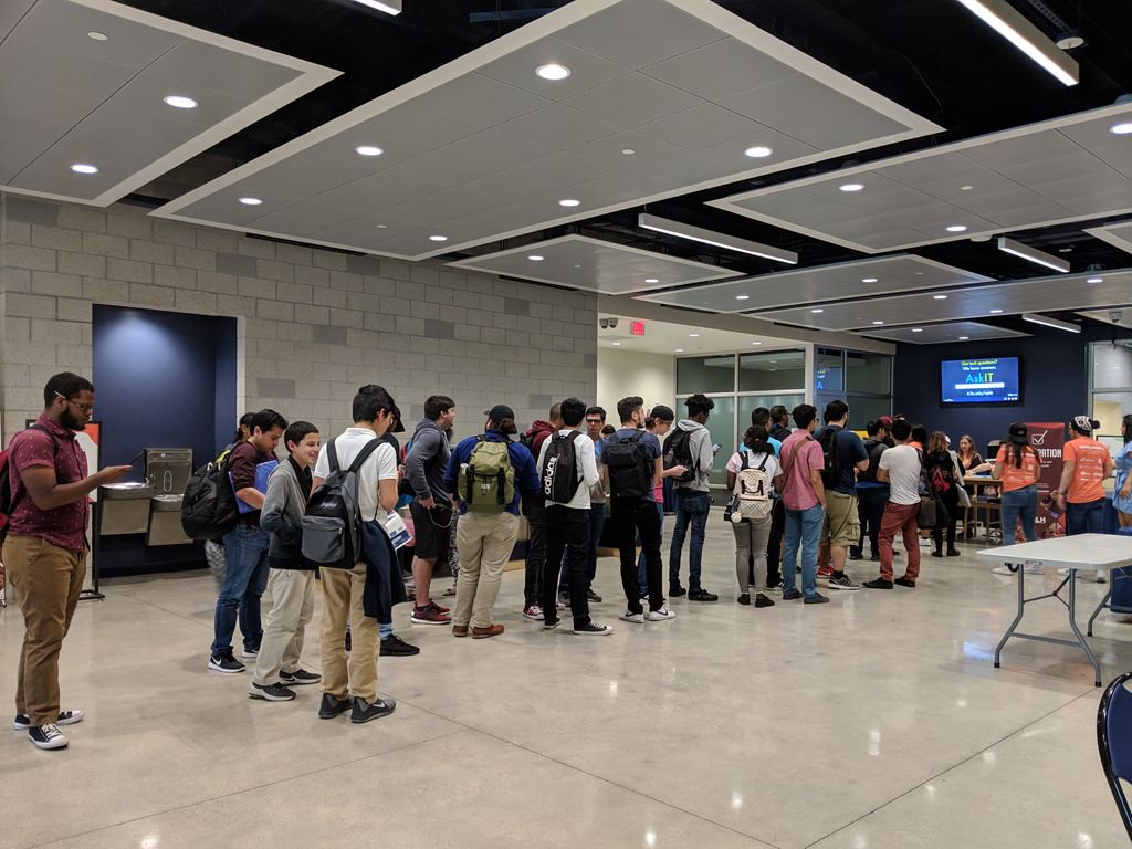 MLHacks's tweet photo. Check-in has begun @fiumangohacks #mangohacks!! 🥭 https://t.co/eaD1gsYbRx