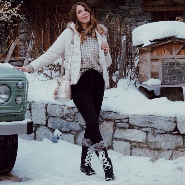 #PSOTW • pour clôturer la semaine, voici un petit look de ski par Gaëlle ! petit coup de cœur pour ses bottes ! 
Bon week-end à tous ! 

Pull : vintage (friperie)
Doudoune : Gemo
Pantalon : <a href="/Pimkie_FR/">Pimkie</a> 
Sac : : <a href="/JulieMeuriss/">Julie Meuriss</a> 
Shoes : Kimberfeel