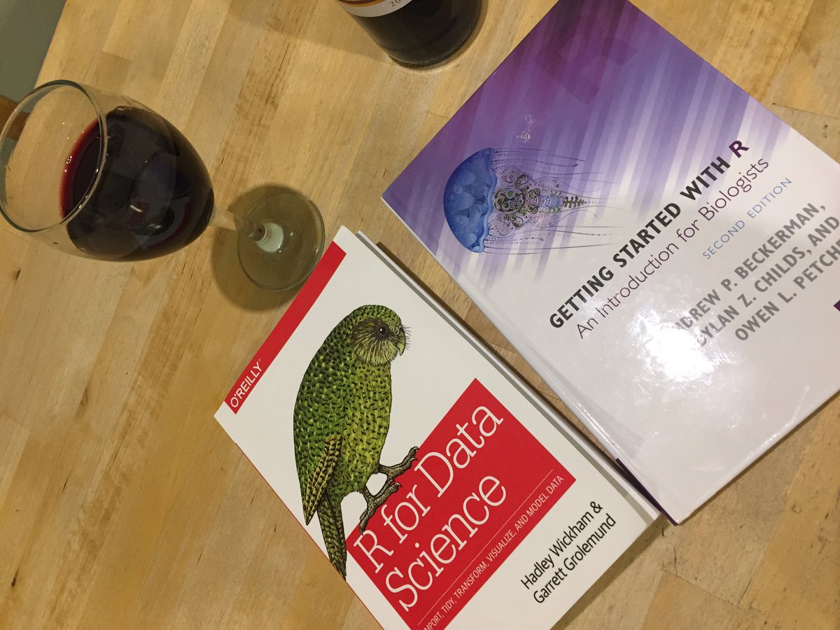 RJBingham9's tweet photo. @jarekbryk @FoodResearchUoH It’s Friday! Finally I have time to learn R with the Parrot and Jellyfish books. https://t.co/tt8GtN9jAb
