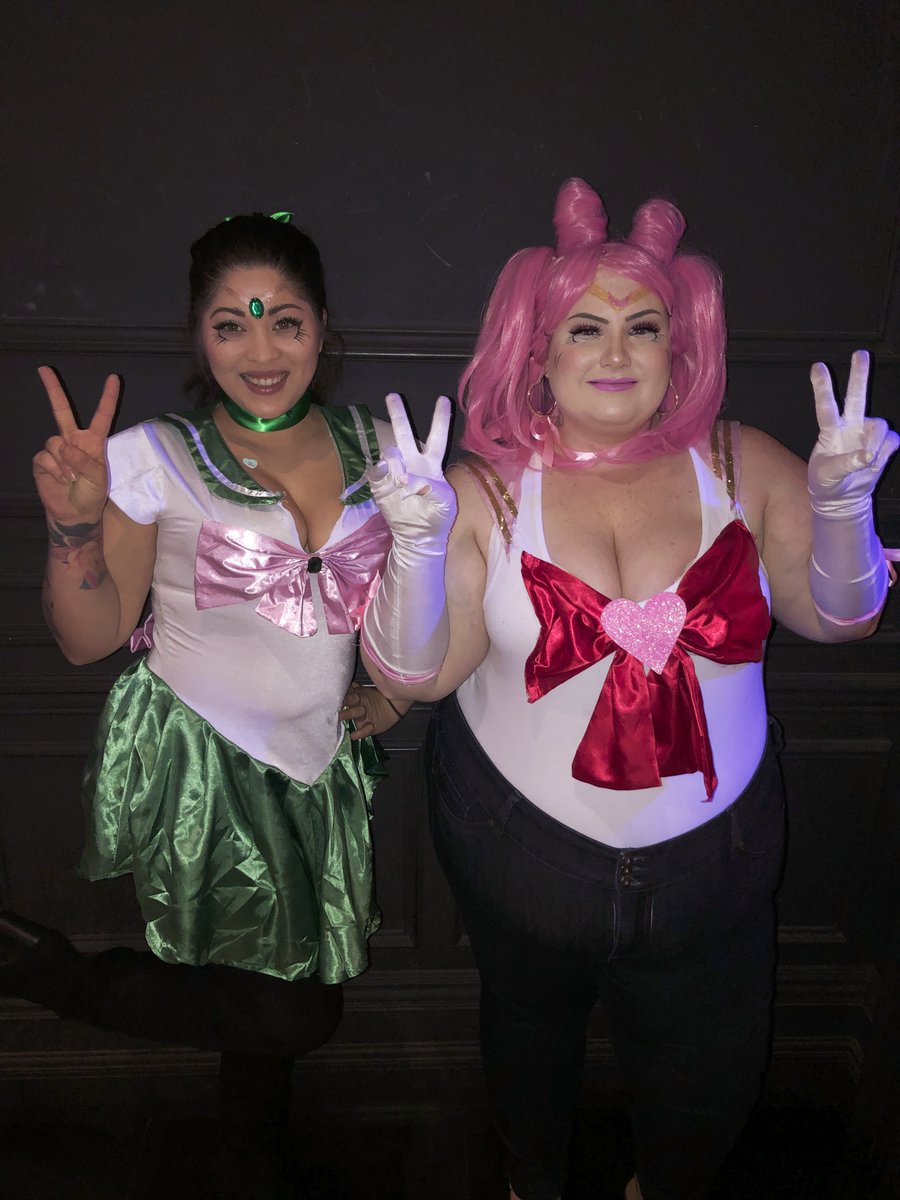 FandomBarLV's tweet photo. Our #AnimeIRL featuring #SailorMoon was simply fun with so many new friends! 'Cosplay or not, let's Fandom!!' :-) #MFBLV #Fandom #Cosplay #FandomBar #FandomGallery #WeAreFandom #MFBcosplay #LetsFandom #ArtsDistrict #LasVegas #MillenniumFandomBar #CommunityArtCopslay #Anime https://t.co/9ioS9jaWEw
