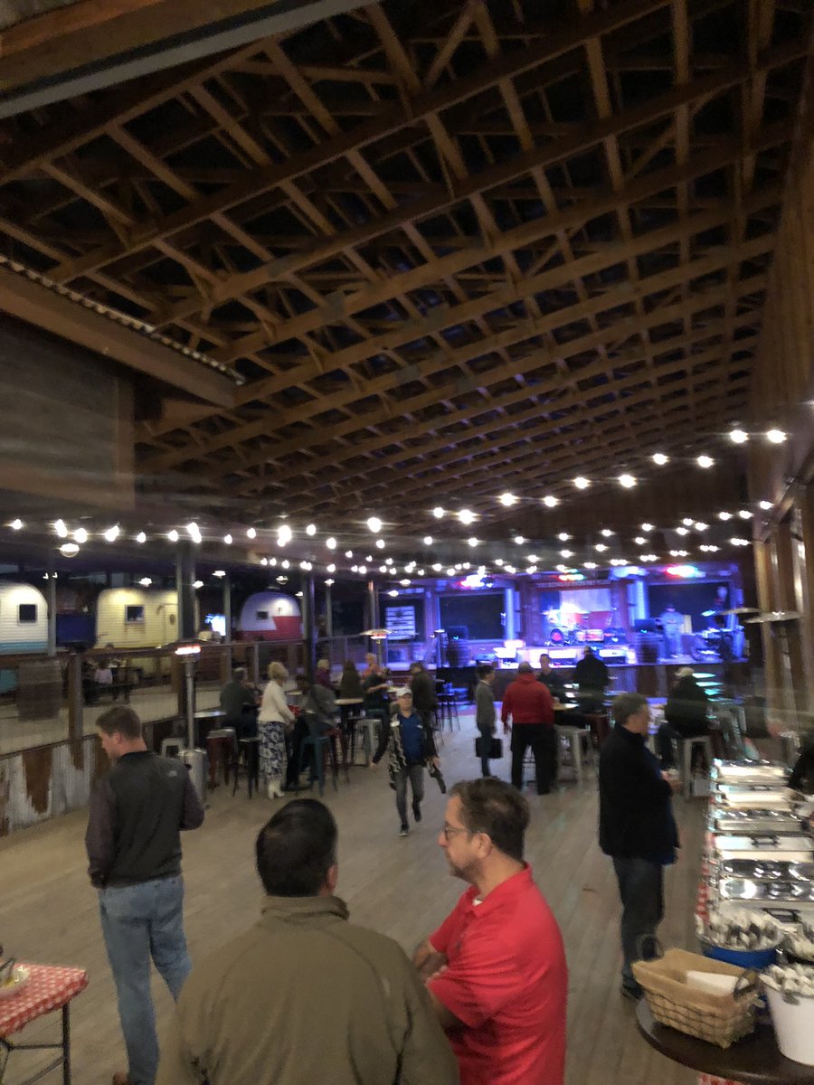 Rednecknetwork's tweet image. Congratulations to @BertHarvey on the amazing job building @therepublicbbq  . made last nights meeting even more amazing. @MichaelBerrySho  #RedNet