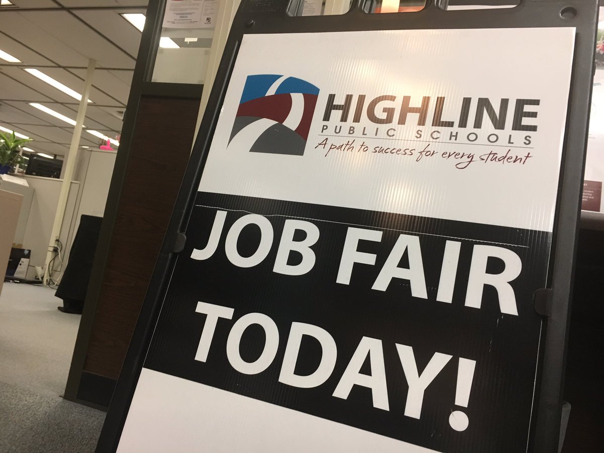 saranakesha's tweet photo. .@HighlineJobs We’re all set up and ready to see you tomorrow @HighlineSchools Winter Iob Fair 10a-1p!! 👮🏼♀️👨🏼🏫👩🏾⚕️👩🏽🍳👨🏻🏭👩🏿💼#joinhighline (s/o to the Retention & Recruitment Team #squadgoals) https://t.co/mz7GTj2ESf
