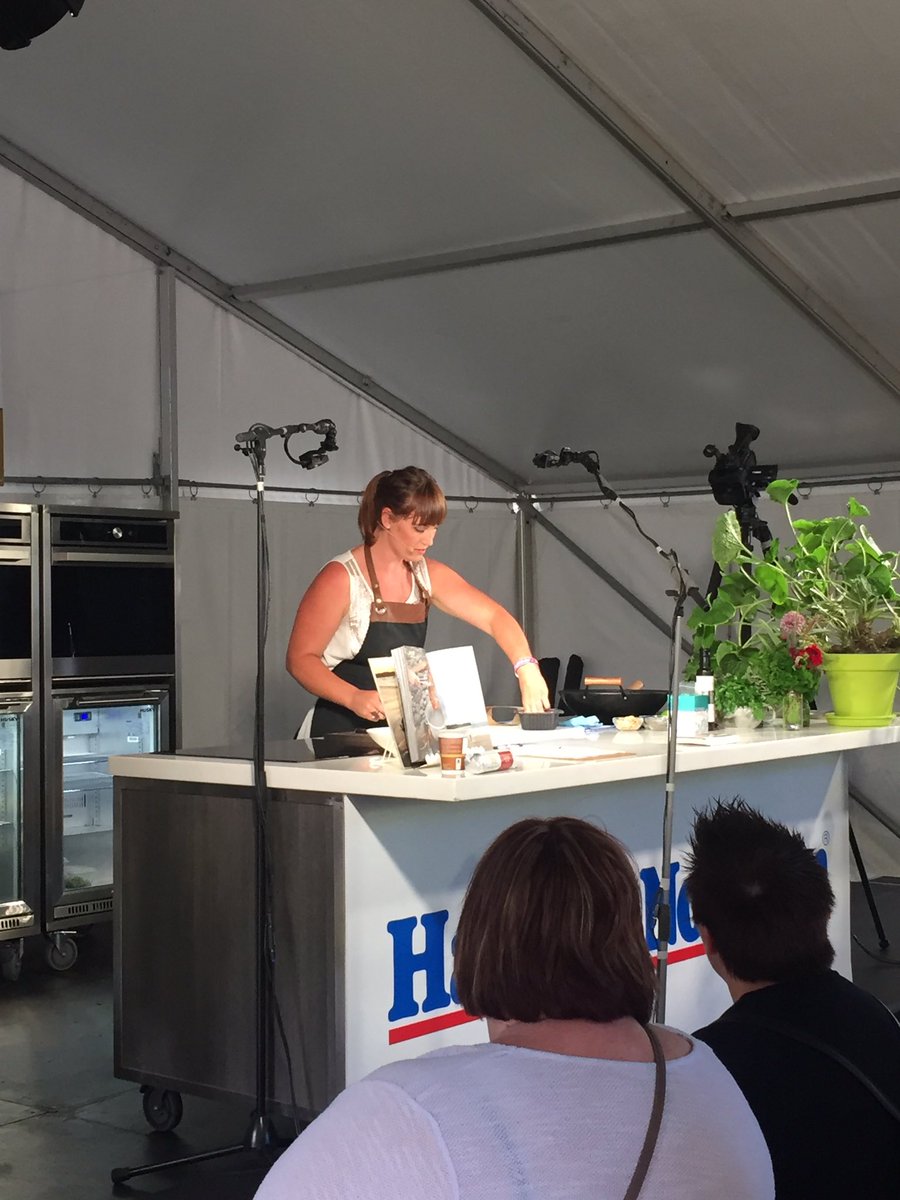 The Tasmanian Food Co Cooking in the Park with Amy Luttrell <a href="/masterchefau/">MasterChef Australia</a> 2015 contestant #festivaleaus #cookingdemonstrations #chef #buttermilk