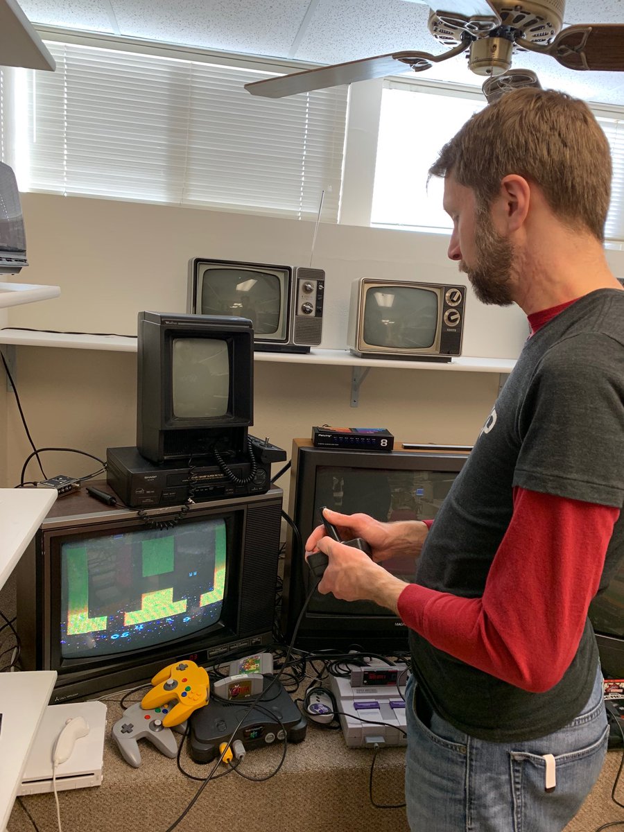 CT6502's tweet image. Ken ⁦@gamebits⁩ playing Haunted House in the ⁦@mediarchaeology⁩ lab!