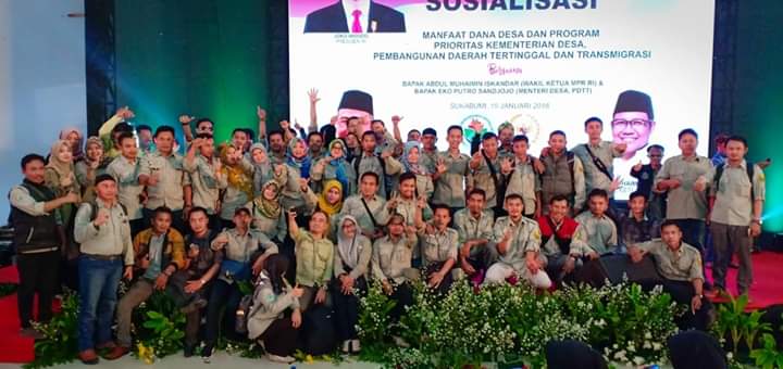 Ndelthea33's tweet photo. Sukses, Sosialisasi Manfaat Dana Desa 2019 

#JokowiMembangunDesa
#JokowisejahterakanDesa 
@jokowi
@EkoSandjojo
@taufikmadjid71
@fachrilabalado
 @P3MD_Sukabumi https://t.co/6YDPPrKdiI