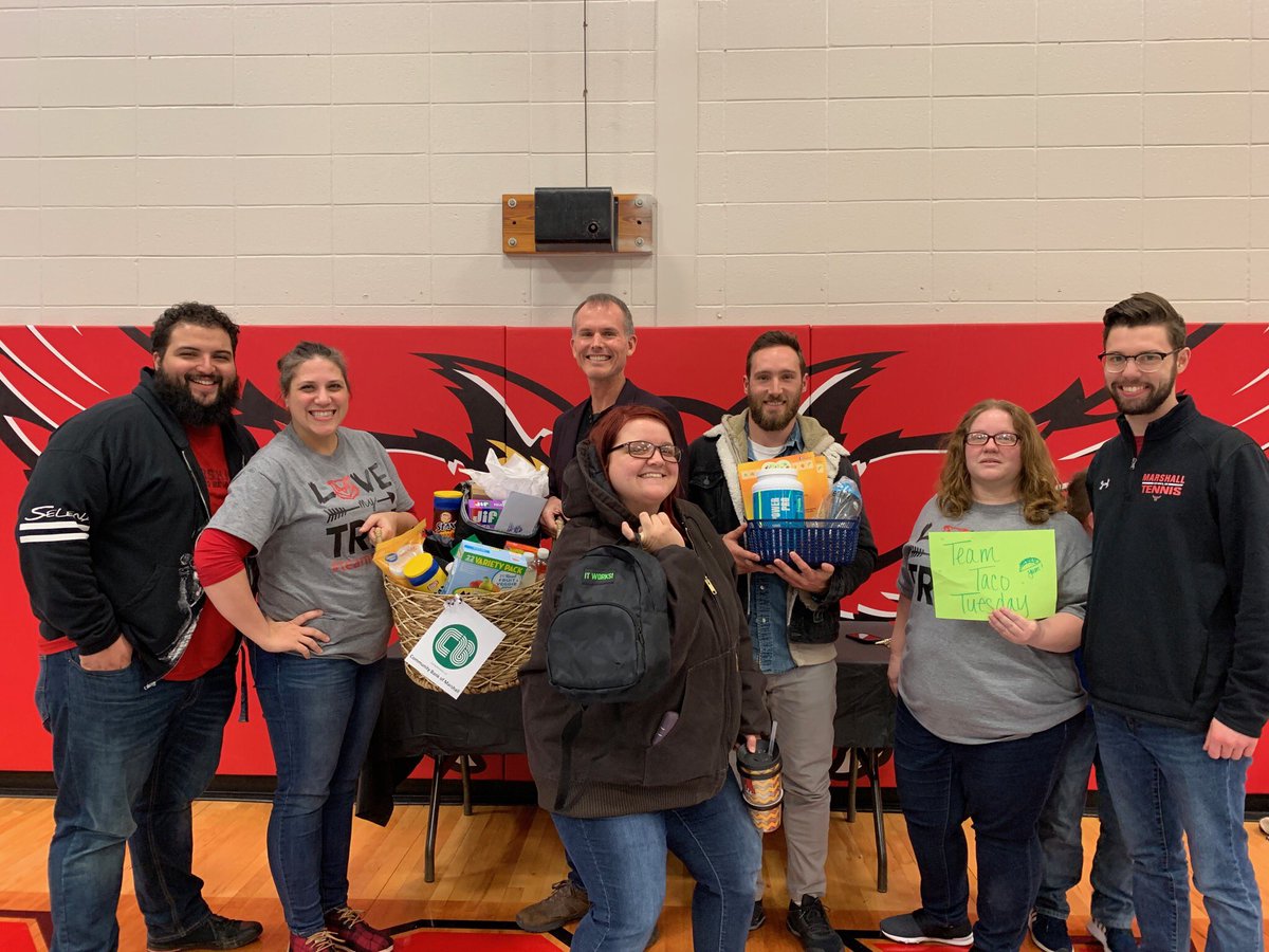 acarneyteaches's tweet image. Cameron Gaddy Trivia Night! Team Taco Tuesday for the WIN! #OwlPride @Mrs_Library thanks for putting on such a great event with the StuCo