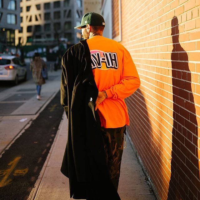 VizumeWorld's tweet photo. HI-VIZ #hawaii - #vizume long sleeve tee in bright orange. https://t.co/4vx6M1Nw9U https://t.co/VS7Vwo34mD