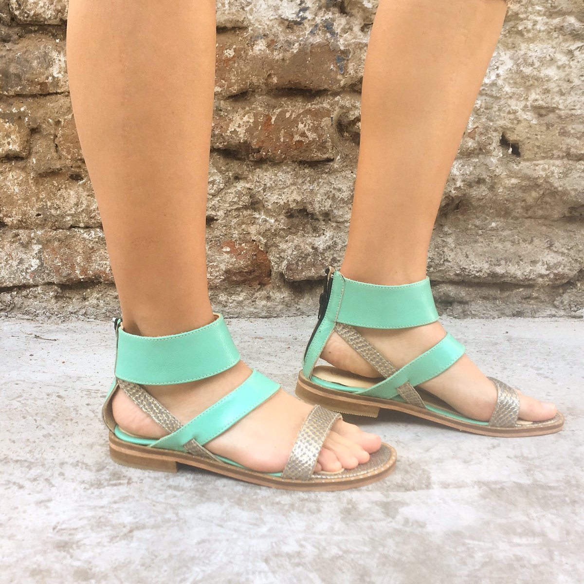 LaFellCL's tweet photo. Sandalia Antonia SALE! $40900 ANTES $53900 https://t.co/TnZO3kEGNz