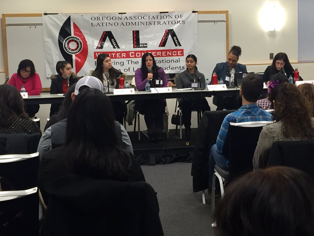 Amazing panel of female Superintendents and students from their districts! #OALAQUINCE