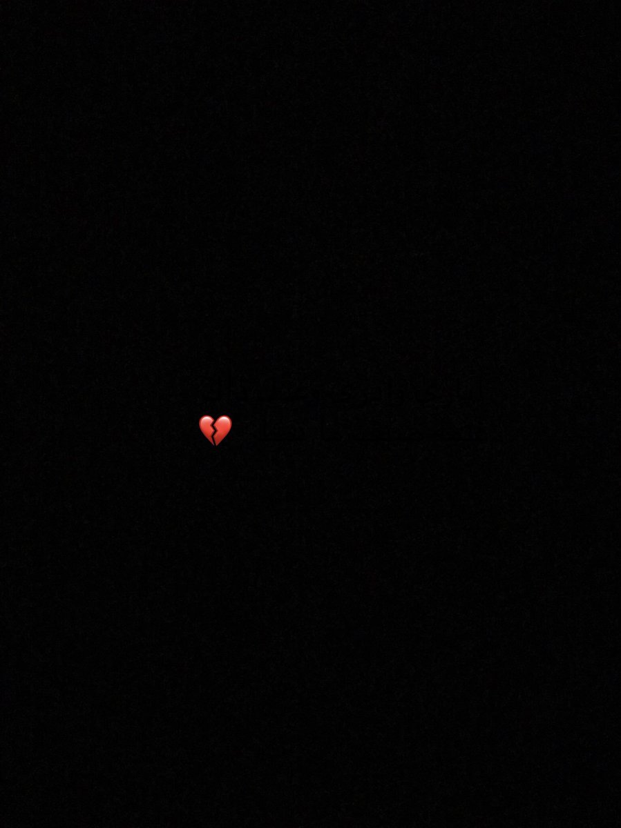 لو أنَّني أعرفُ كلمةً أعمقُ من كلمةِ "انطفأتُ" لقلتها..

فأنا لم أشعُر من قبلُ بِانطِفاءِ رُوحي مثلما أشعُرُ بها الان..! 💔