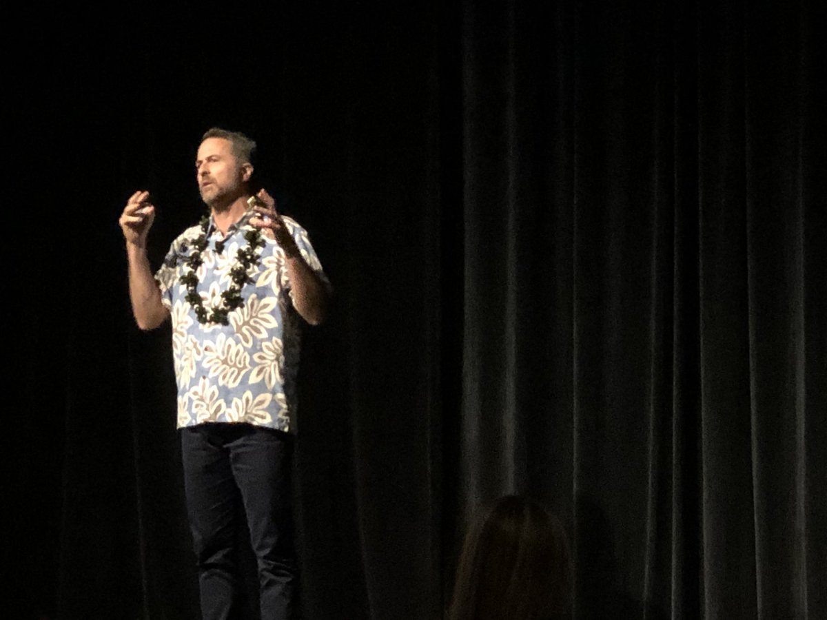 JoshMiles's tweet photo. “Stealing from surf brands to differentiate our firms.” @davidlecours closing out #smpsprc2019 &amp; killing it. https://t.co/WDu1BOALtT