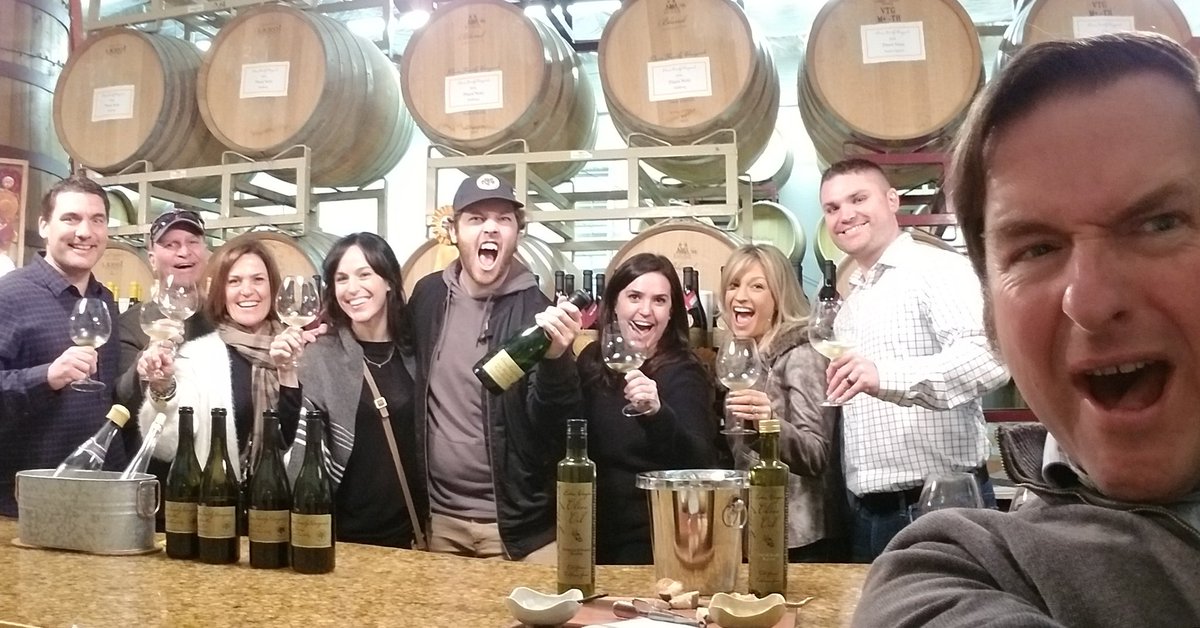 At #DavisFamilyVineyards w/Cooper Davis, warming & refreshing the palates of my #PureLuxury #SommTour guests from Chicago -- one sip at a time! ///#PureLuxuryTransportation #wine #SawyerSommTours #SawyerSomm #DavisFamilyWinery #RRVW #SonomaVintners #sawyerselfie #letstastethis