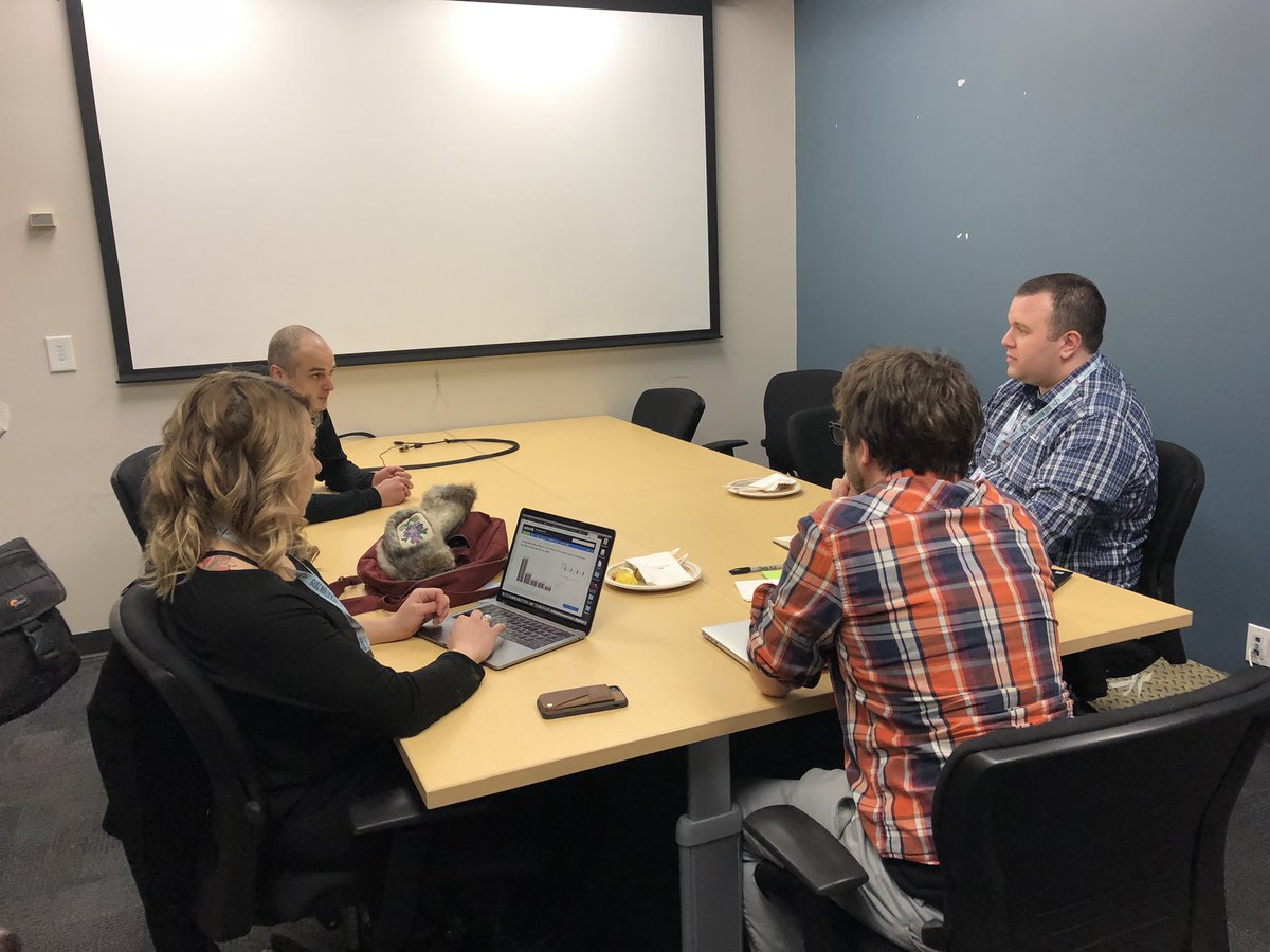 bprokopowich's tweet image. Team True North hard at work validating ideas #hackinglife #validating #HackathonCBCRC
#challengeaccepted
#hacking 
#developer
#coding
#innovation 
#openinnovation
#programming @Agorize_NorthAm
@agorize
@CBCRadioCanada