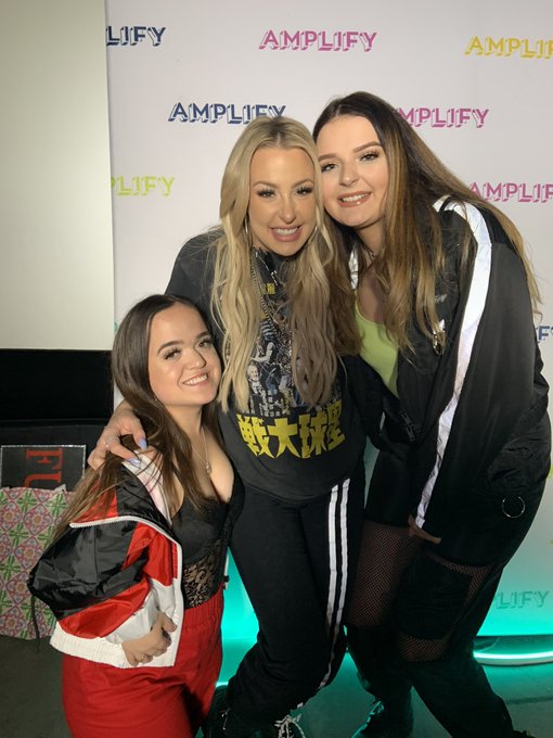 Emmalia’s pics and videos