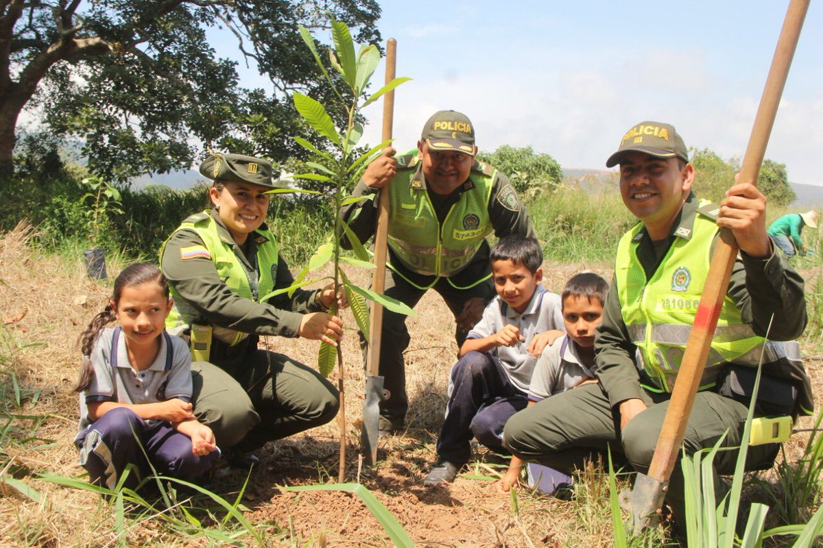 Policía Metropolitana de Bucaramanga tweet media