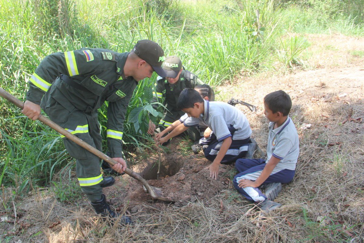 Policía Metropolitana de Bucaramanga tweet media
