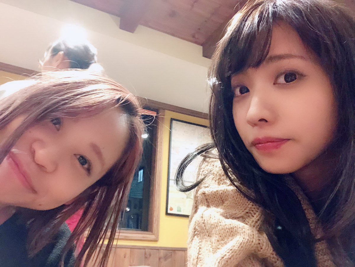sakura12966239's tweet photo. 姉と私🥳 https://t.co/rfQCzaZdG8