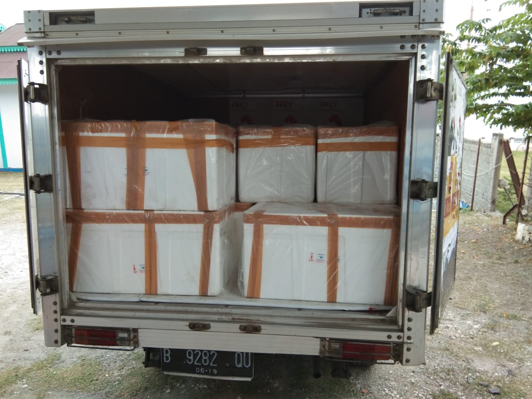 Skiluwukbanggai's tweet photo. 29/01/2019 #OneHealthKIPM Kegiatan pemeriksaan kebenaran jenis,isi dan jumlah pengiriman domestik keluar di TPF mp.kerapu sunu hidup  20 koli milik ud.risky samudra jaya penerima KUI tujuan Jakarta
@HumasBKIPM
@rinajanwar2201
@darwis_skipmlb
@l3o_Ramagusta
@medya1978 https://t.co/AcRiPBMy1v