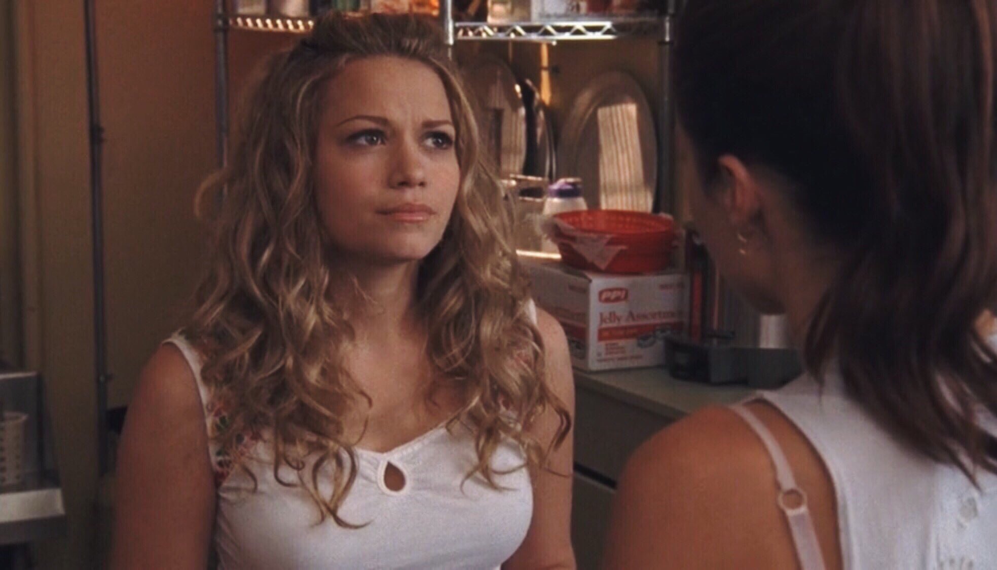 Happy birthday to one of my favorite characters i love you haley james scott 