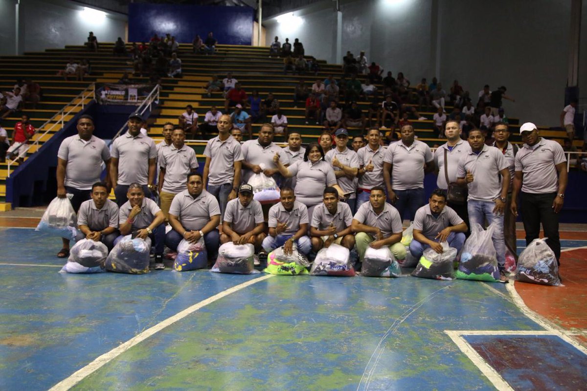 musamicontigo's tweet photo. 📣 #Más de la segunda temporada del  Torneo de Futsal Intercorregimientos "Uniendo a los Barrios" 2019, donde el Campeón se va de gira a Europa.  #TrabajamosParaTi https://t.co/2OAm7g2WNq