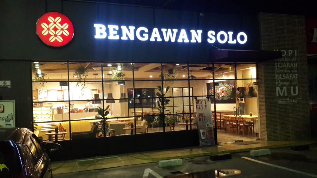 Bengsol_ID's tweet image. Our NEW STORE at SPBU Fatmawati
Find out our promo: Buy 1 Get 1* all day, Free singkong for purchase 2 drinks

Wifi available, its a perfect place to work