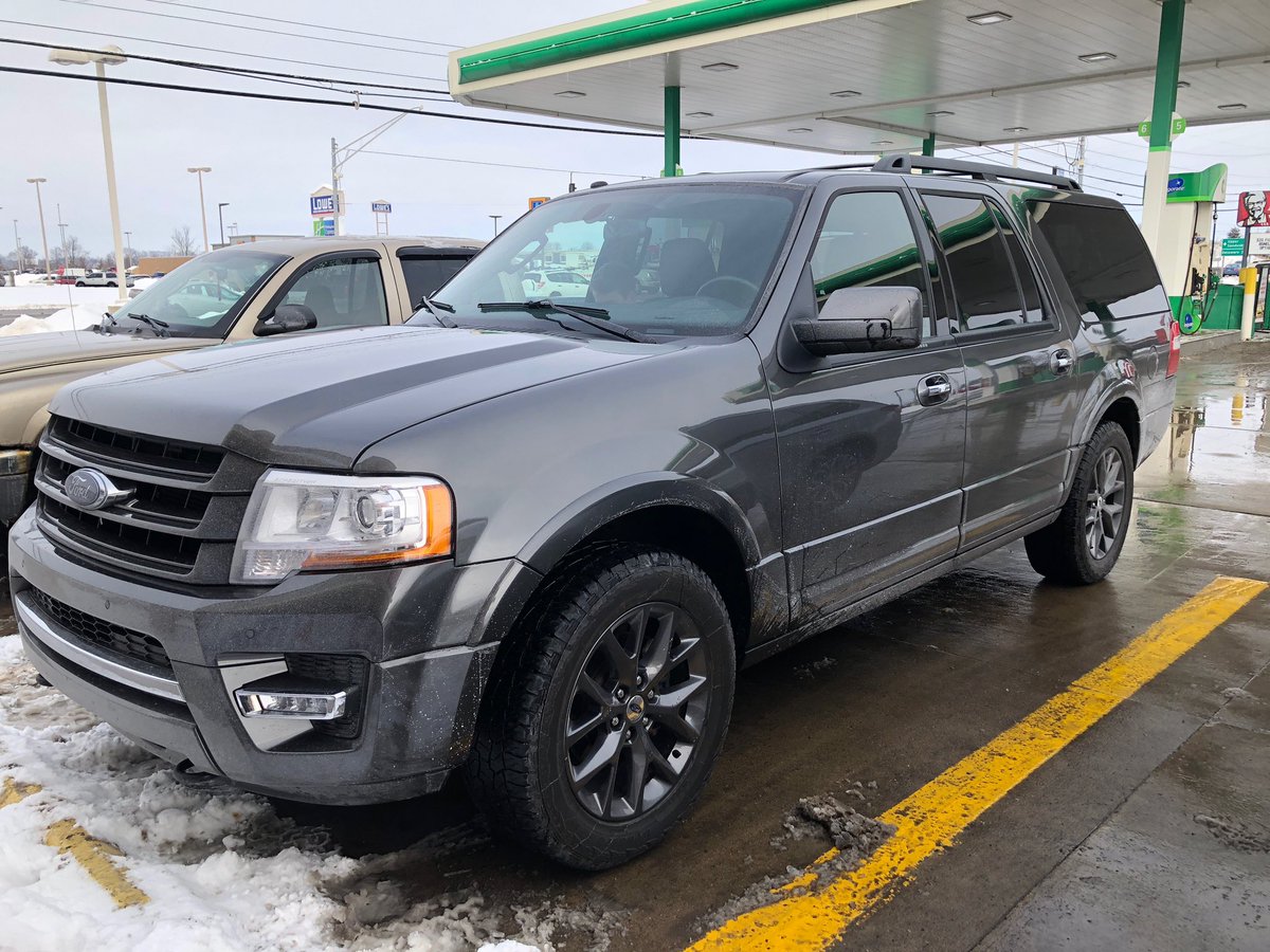 williamson409's tweet photo. When your husband drives 13 hours round trip just so he can present you with a gift! #blessed #fordexpedition #myvalentinegiftrocks https://t.co/3ivY9C8Pxx