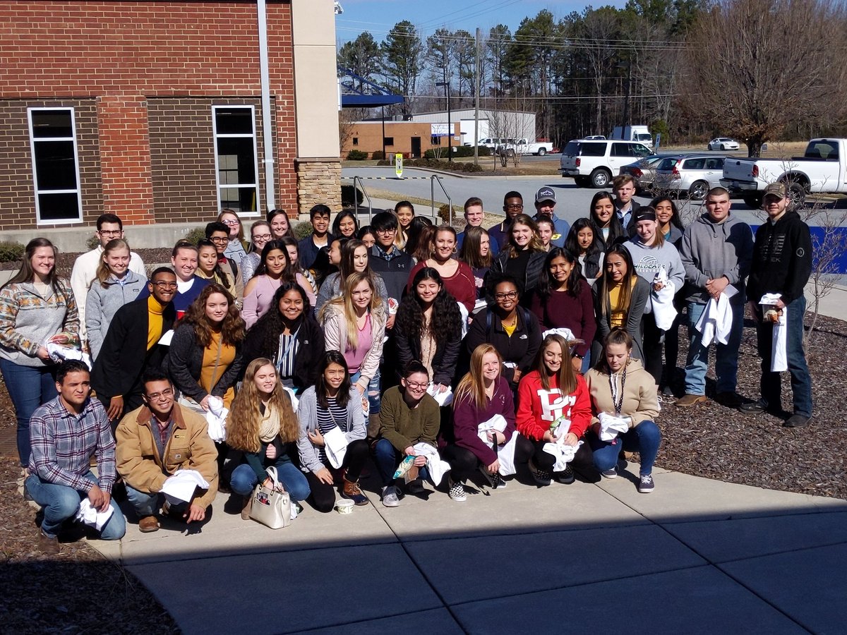ncross_cte_nc's tweet photo. "You can be anything you want to be..." @RSS_jr inspires students at our first Job Shadow Day. @RandCoSchools @AsheboroSchools @AshRanChamber #CTEforNC #dream #workhard https://t.co/lz6Vuo4Rh8