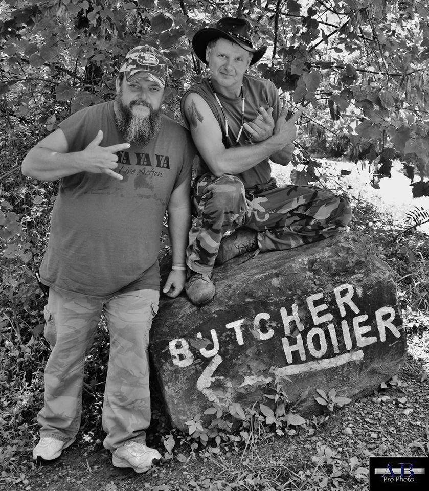 bolling_allen's tweet photo. Lost A Great Friend Today...
R.I.P. Neal James
Banjo Neil
#CallOfTheWildMan @SpencerWeather @Kentuckyweather @AndrewWYMT @amandabarren @AdamBurnistonWX @TWCAlexWilson @WSAZBrandon @JenCarfagno @turtleyaya https://t.co/GRLn0vbKaK