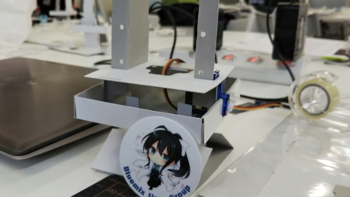 hayakumi8893's tweet image. 頑張って組み立て中✊
#TJBot #TJBotzero #bmxug