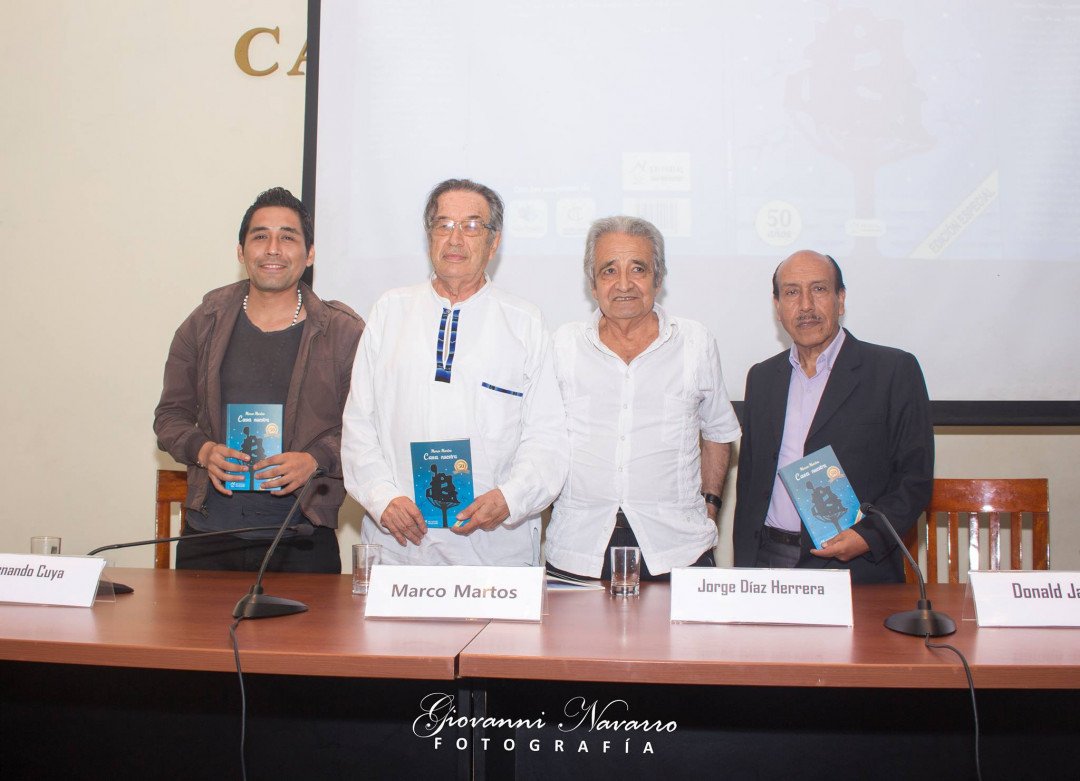 MARCOMARTOSPERU's tweet photo. Gracias a las más de 120 personas que se reunieron ayer en la presentación de la edición especial de mi primer libro "Casa nuestra" #MarcoMartos #CasaNuestra #UNMSM #CasaDeLaLiteratura #poesía #poemas #Poesía #versos #poema #poeta #accionpoetica #literatura #texto #autor #poetas https://t.co/MKj3HBoF3o