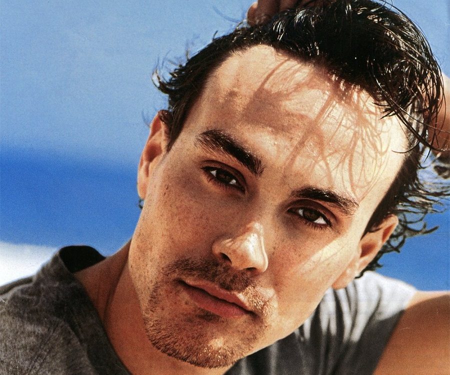 HAPPY BIRTHDAY to Brandon Lee  
