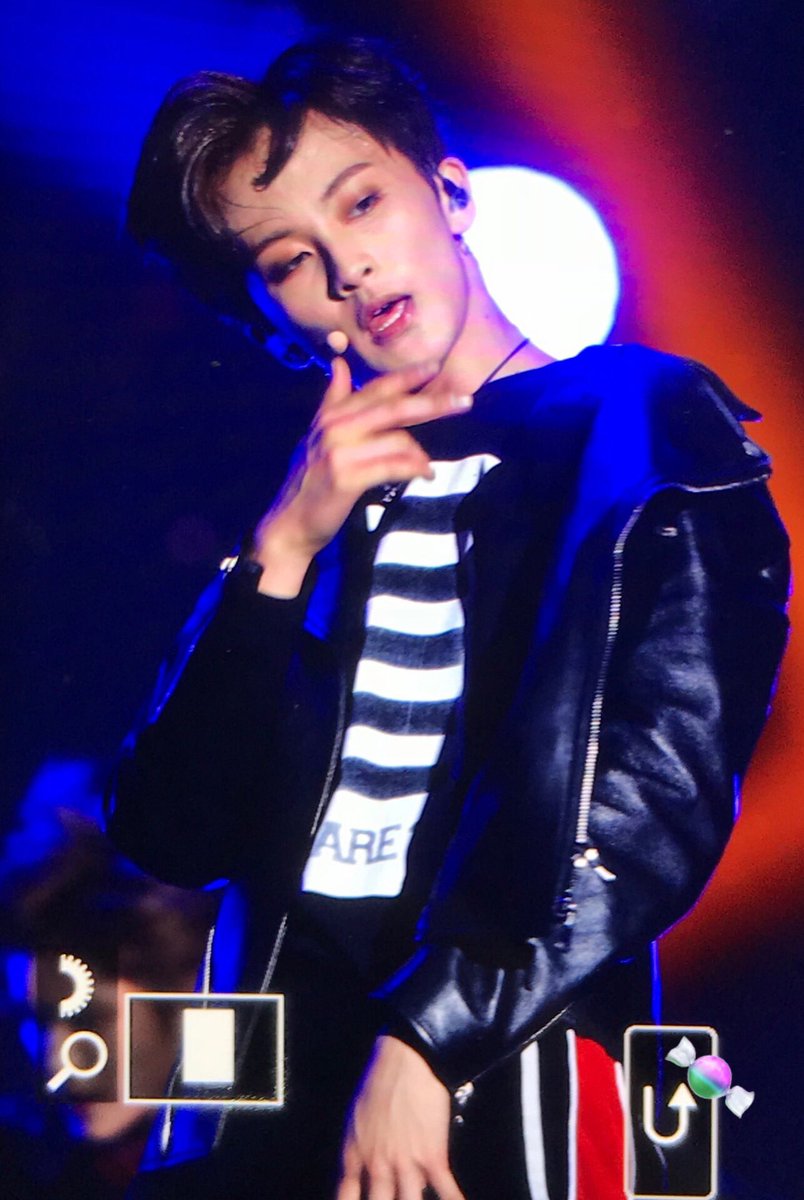 calypsours's tweet image. #10yearschallenege jadi jable