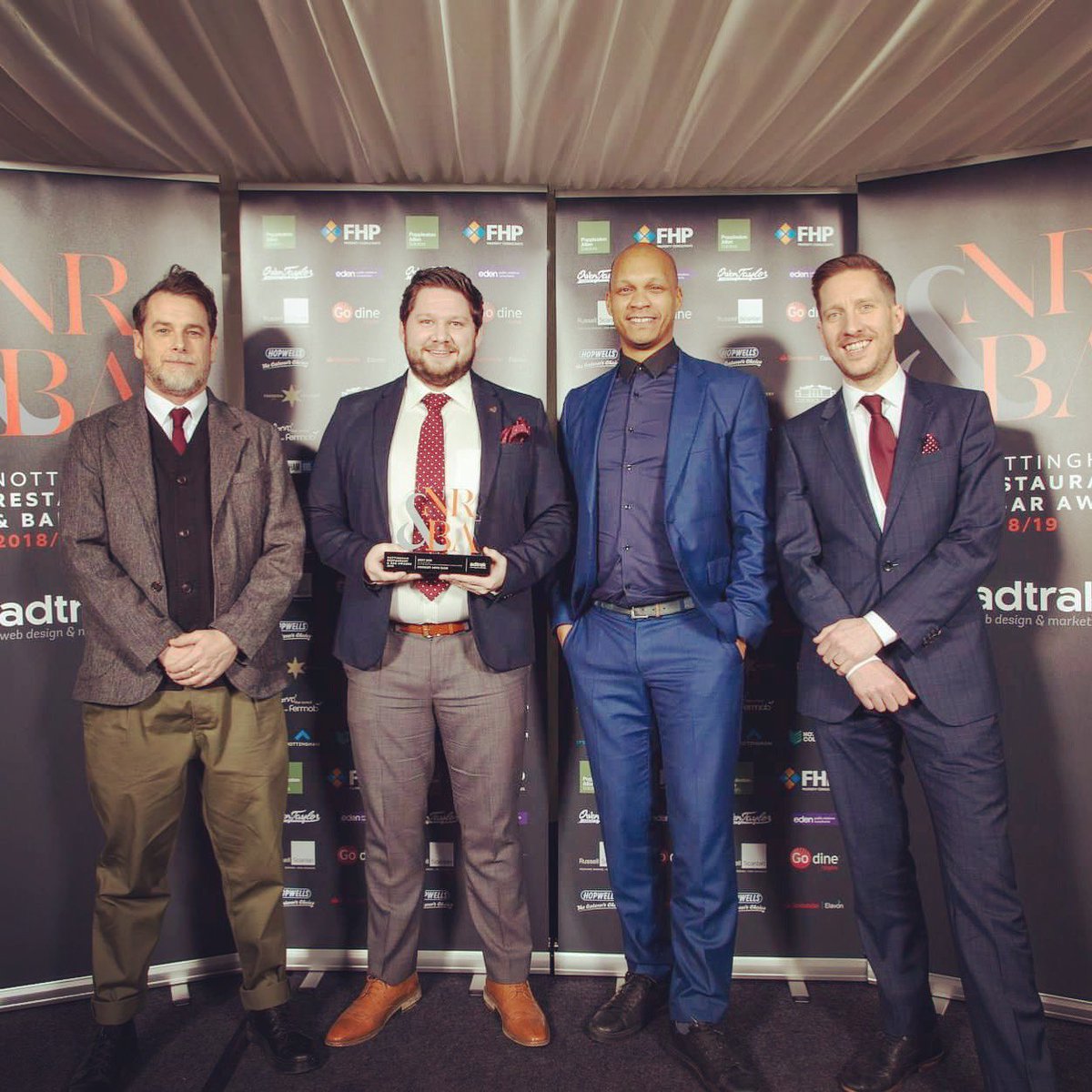 DanielEllis78's tweet photo. #NRBA The Hockley Arts Club. Best bar winners 🥳🙌🏾🥇 https://t.co/hoFbVmV2gB
