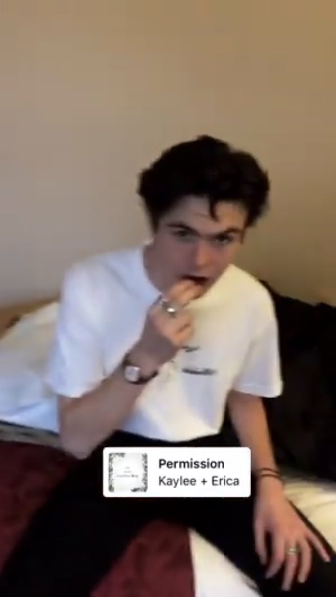 adxreharryy's tweet photo. Hey Blake, 
I hope you can enjoy your day and have fun! I am thinking of you X
-Louisa xx
(btw this pic is just so adorable)
@NewHopeBlake https://t.co/iWc6g74nti