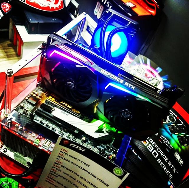 BahadorOmid's tweet photo. سیستم گیمینگ ام اس آی در مراسم سالگرد افتتاح گیمسنتر Volcano
#msifarsi #msievent #nvidiageforce #volcanoa #iranoffice_msi #graphiccard #newdimensions390 #best #iran #tehran #no1ingaming #gamersgolive #pc #pcmasterrace #ام_اس_آی #اژدها_وارد_میشود #ولکانو #ایران #تهران https://t.co/lcMariMbO4