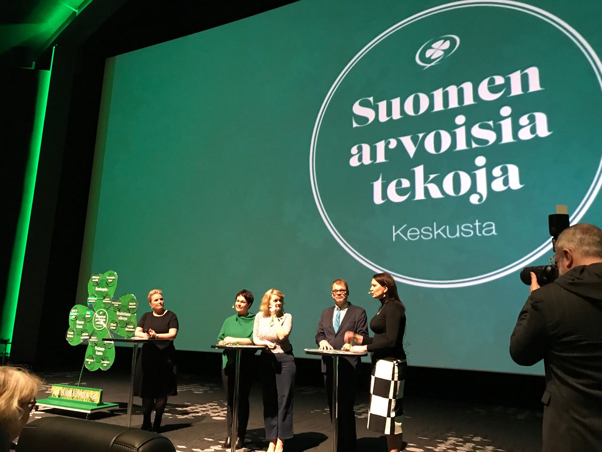 Kulmuni: Aina on oltava kannattavaa lähteä töihin. Koulutuksen pitää olla läpi elämän kulkeva sivistyksen polku.
#keskusta #vaalit2019 #koulutus #sivistys #opiskelu #työ #oppiminen #SuomenArvoisiaTekoja #politiikka 
<a href="/KatriKulmuni/">Katri Kulmuni</a> <a href="/keskusta/">Suomen Keskusta</a>