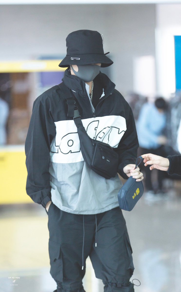 uptoyouto123's tweet photo. 【HQ】190201 인천출국

#펜타곤 #PENTAGON #ペンタゴン
#유토 #YUTO #安達祐人 #ユウト
@CUBE_PTG https://t.co/kVNL8kdZN0