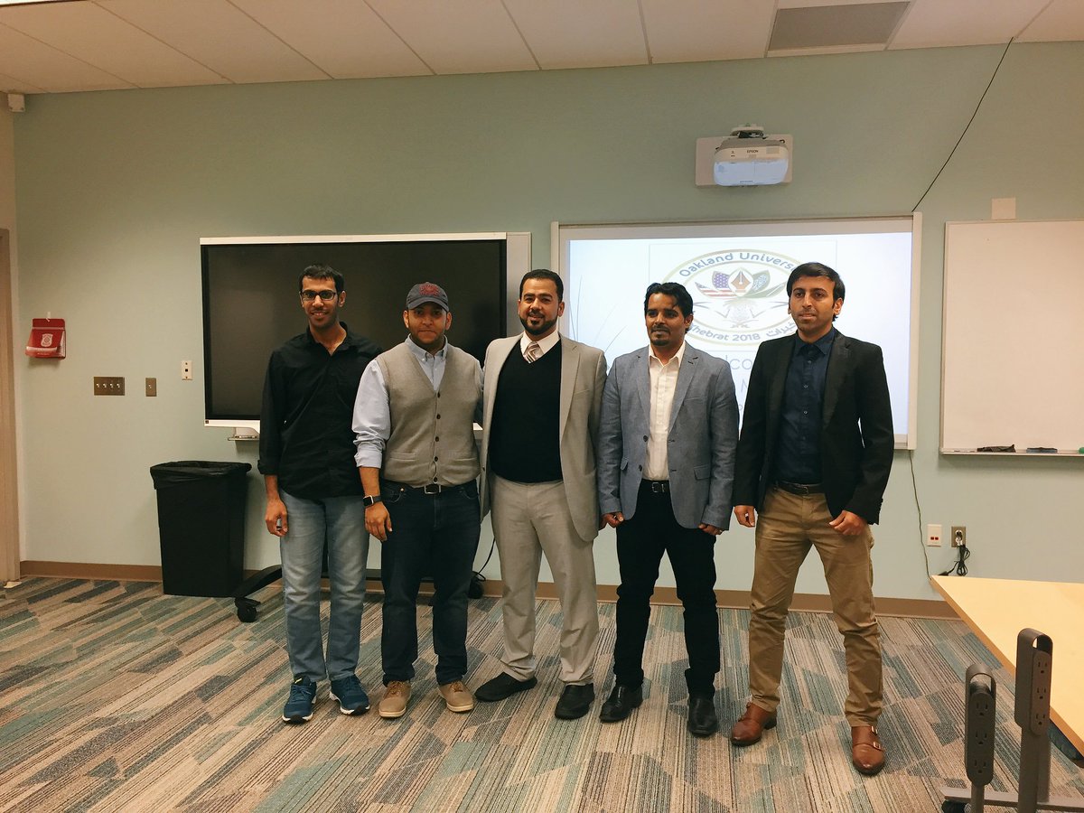 Khbrat2_OU's tweet photo. @S_Meemar 
نتقدم بالتهنئة لسعادة د. صلاح المعمار على توليه منصب مدير إدارة برامج التدريب ومركز التطوير الوظيفي في الملحقية الثقافية السعودية في #أمريكا 
أصدق الدعوات والامنيات له بالتوفيق والسداد🌹
#خبرات٢_اوكلاند 
#khbrat2_ou 
@SACM_USA 
@KhbratUSA https://t.co/GUoe6OiS2J
