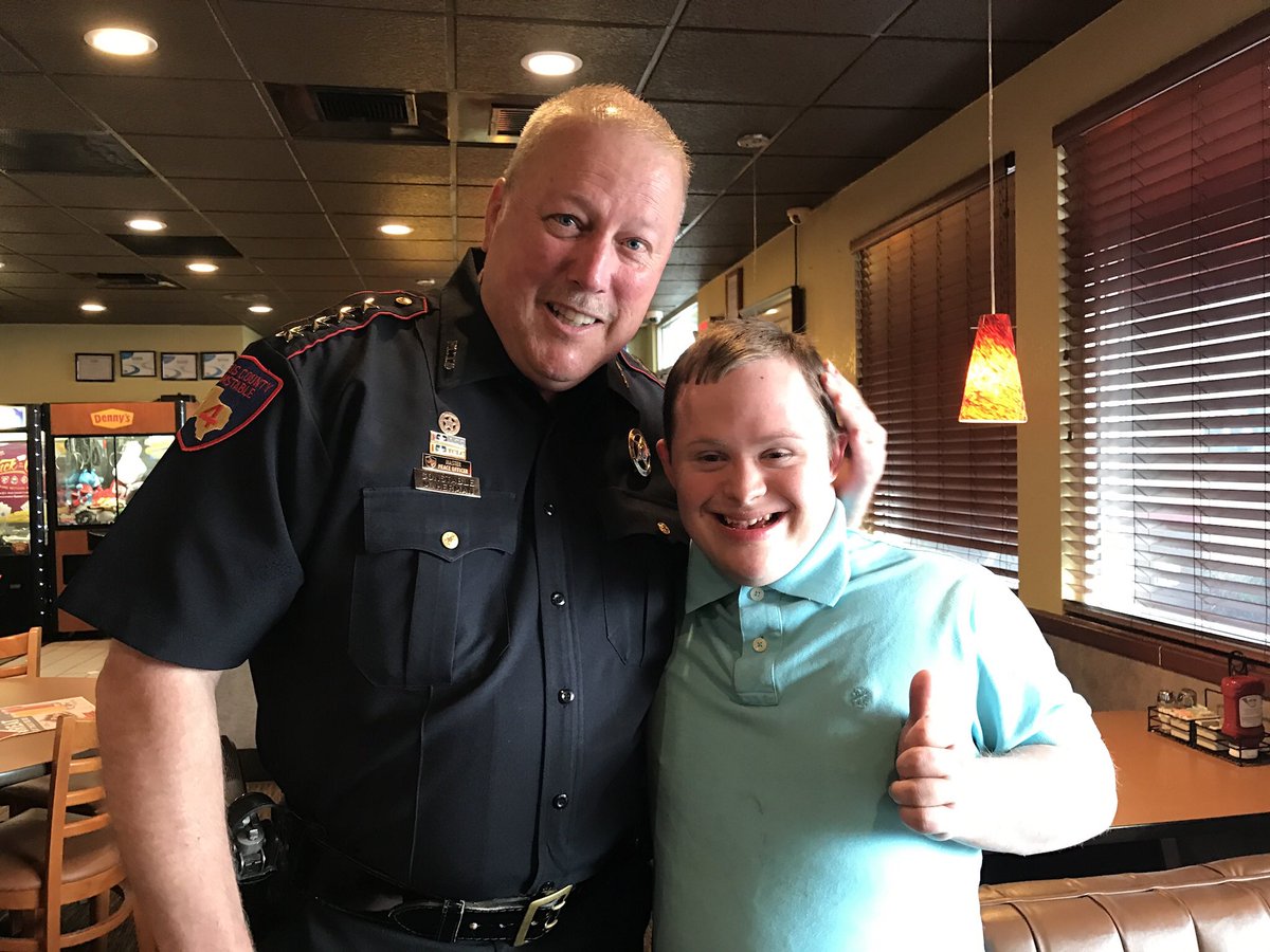 HCPct4CPAAA's tweet photo. Here’s #deputyTyler and Constable Herman @Pct4Constable @carlmarino1 @danapenn #goldenboy #texasconstables @OfficialLivePD @LivePdFans #livepd #LivePdFans https://t.co/z4DgG3tLVq