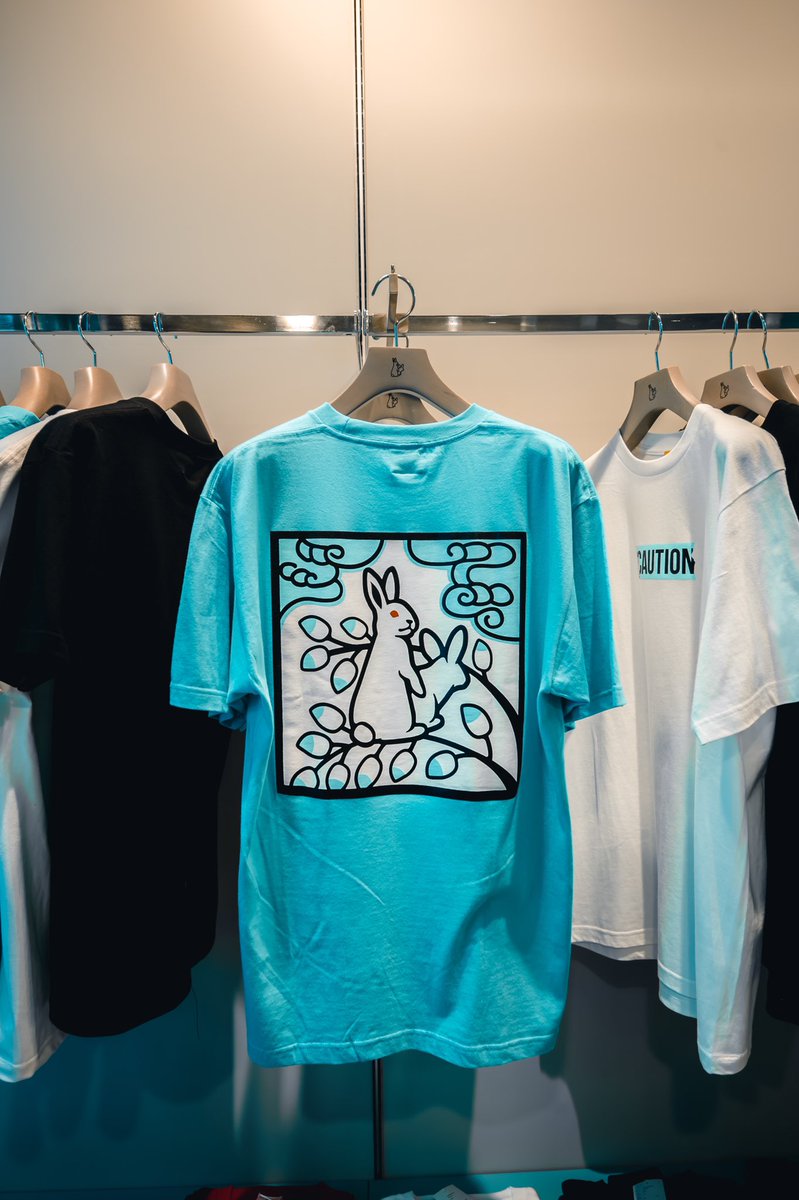 ロゴなど VANQUISH - FR2 月桃 NOSEXUALSERVICES Tシャツの通販 by ♡｜ヴァンキッシュならラクマ していた