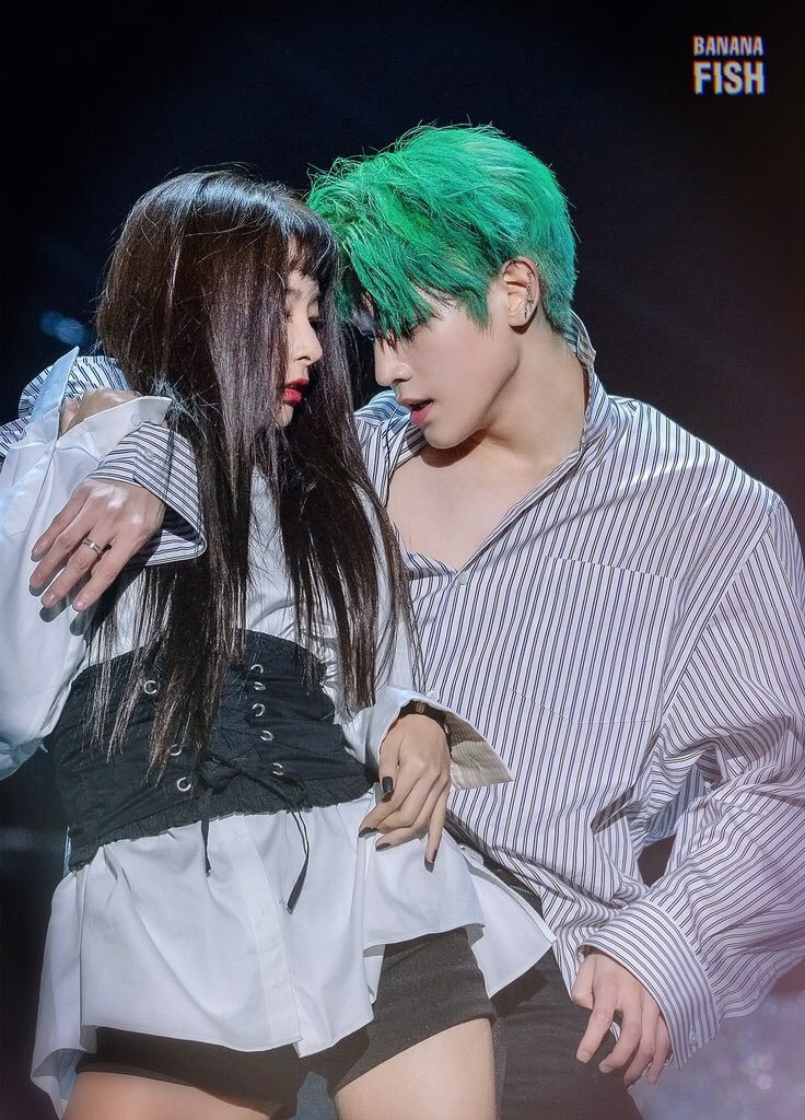 taefrost_'s tweet photo. 動機！忘れないようにしましょう。ctto

#seulyong #taeyong #seulgi #jasperose 🌹 https://t.co/qHLXolZuum