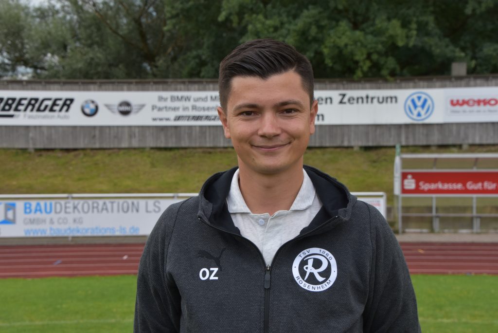 AIB_Stimme's tweet photo. "Rosenheim: Ogi Zaric nicht mehr Trainer beim TSV 1860" - mehr dazu: https://t.co/e4AF8TKsGN https://t.co/OKo1gJdyYt