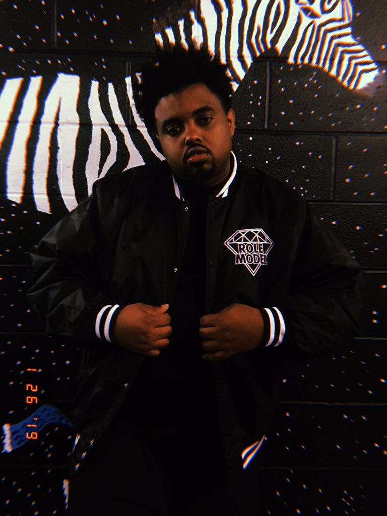 DjRocksteddy's tweet photo. #RoleModelTour 💎 https://t.co/QcRHo66qnU