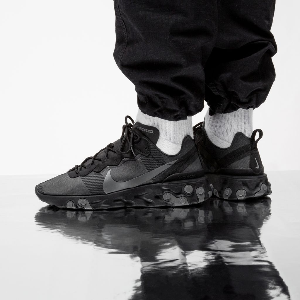 Titolo på Twitter: "Nike React Element is available in "Triple Black" online ➡️ 7 (40) - US 10.5 (44.5) style code 🔎 BQ6166-008 #nike #nikereact #nikereactelement55 #tripleblack #reactelement55 #react #