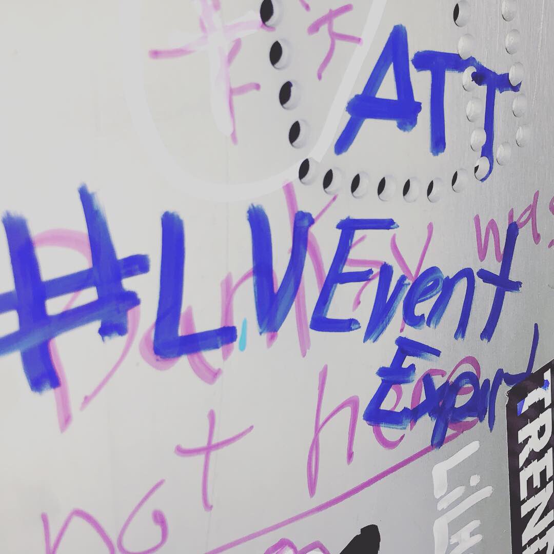 LVEventExpert's tweet photo. #FirstFridayLasVegas is HERE.... head over to Downtown Las Vegas for some of the best Art, Music &amp; Food that Las Vegas has to offer. Make your way to the #ATT booth for prizes, promotions and exclusive discounts! @firstfridaylv @dtlvartwalk 

#ATT #ATTMobileEventsTeam https://t.co/GVWfgHC9ZI
