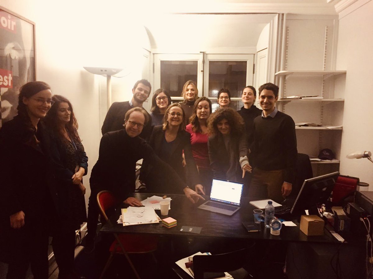 La plupart des idées intelligentes sont tuées par le juridisme et autres maladies administratives. Le pass Culture aurait dû connaître le même sort mais l’énergie d’un Président, d’un Ministre et d’une équipe de choc a permis l’amorce d’un miracle, longue vie au #passCulture !