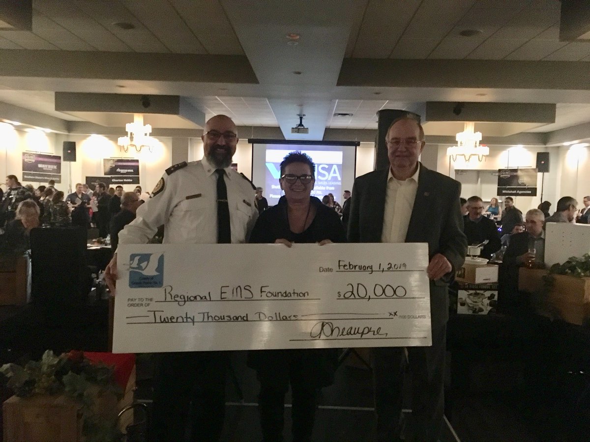 RobBarone3's tweet image. Another incredible Wine Fair Event in Grande Prairie hosted by @remsfoundation. Big thanks to the volunteers, sponsors, and generous guests, supporting a great cause; First Responder groups in our region! Special thanks to @CountyofGP for their ongoing support of @ahs_ems