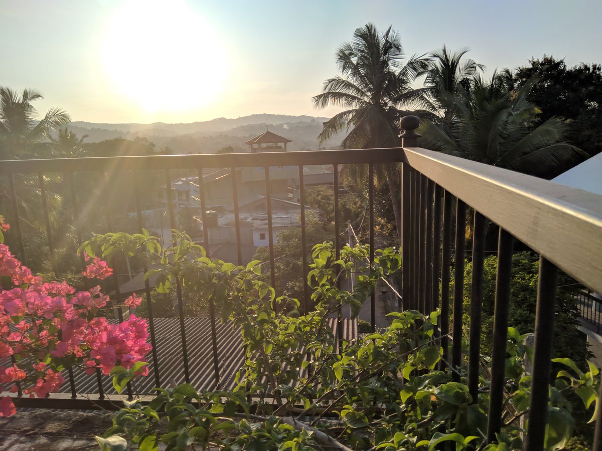 SThalgahagoda's tweet photo. A Beautiful sunny day over here at #SriLanka โ๏ธ๐ Shot from the #Nokia 6.1 @NokiamobBlog @NokiaMobile #defaultcamera #hdr #noedits https://t.co/88Sip6vtQg https://t.co/mOPn6wB6Lv