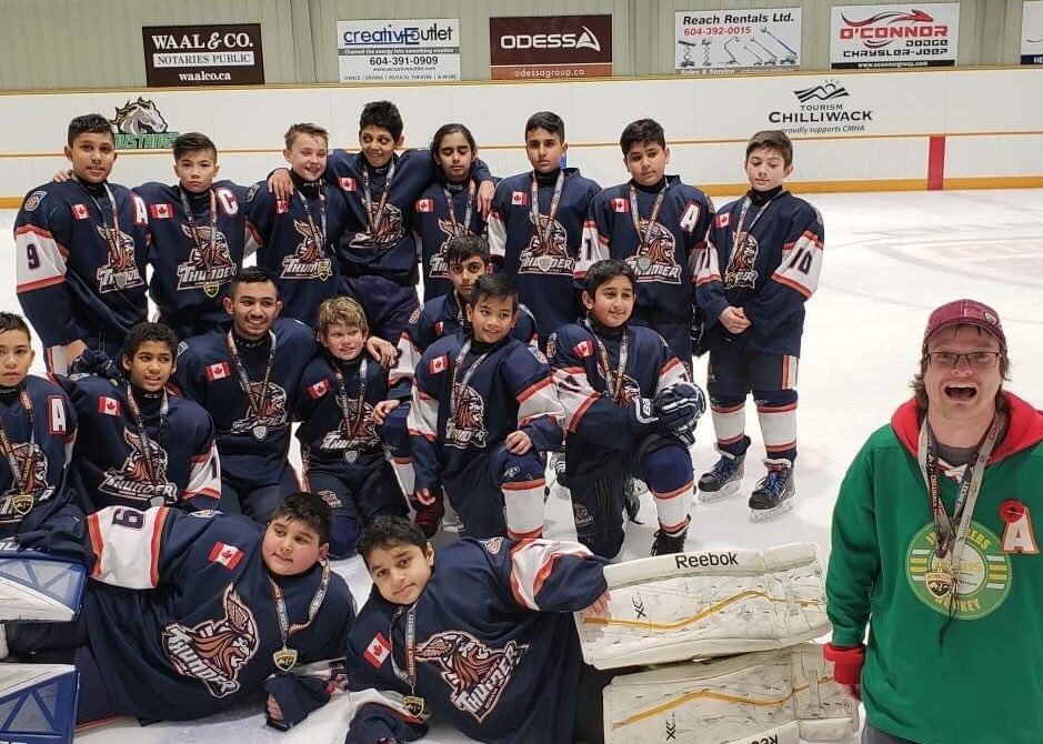 GuintherPlank's tweet photo. Good effort #surrey #atoma1 you all battled hard in the final game of the #Chilliwack #atomtournament keep your heads held high was a very entertaining final good luck in playoffs π₯ https://t.co/zFsicZZ09i