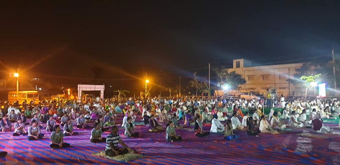 Vidyarthi_SM's tweet photo. ಪತಂಜಲಿ ವಿರಾಟ ಯೋಗ ಶಿಬಿರ ಹೊಸಪೇಟೆ.
ರಾಜ್ಯ ಪ್ರಭಾರಿ ಯೋಗಾಚಾರ್ಯ ಶ್ರೀಯುತ @bst_arya ರವರ ಉಪಸ್ಥಿತಿಯಲ್ಲಿ ಸೇರಿದ ಅನೇಕ ಯೋಗ ಸಾಧಕರು.
@yogrishiramdev @Sanjaykustigar2     @Sadhvi_Devpriya @yogikuldeep_  @KVidyarthini @Kiranku59574407 @EklureBasawa_YB @VidyasagarKhuba https://t.co/1mtrD97IpJ